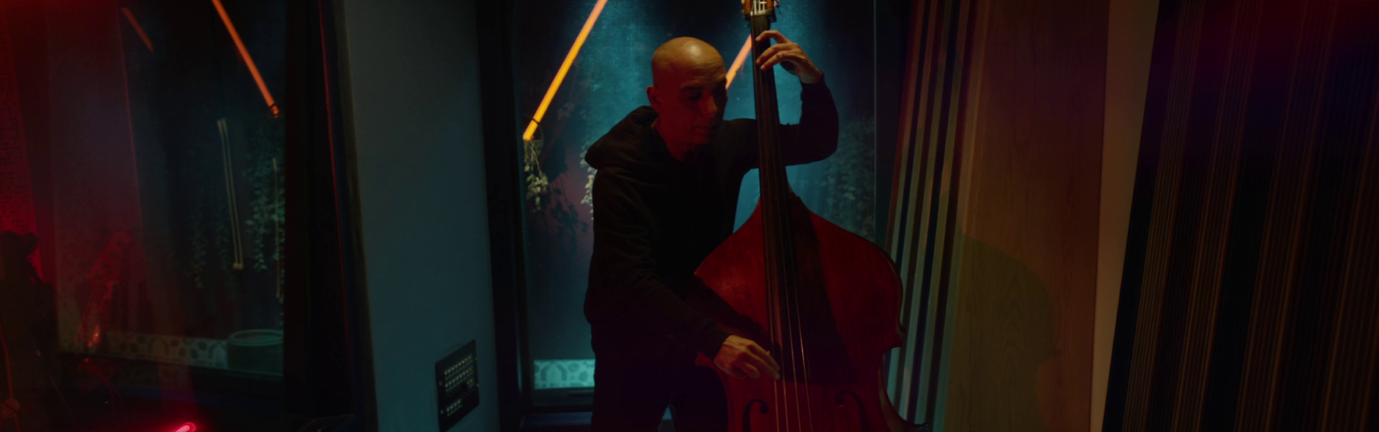 Fama — Comunicación